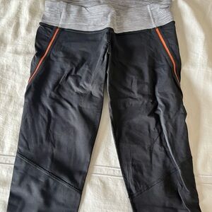 Lululemon Cropped Leggings SZ 6